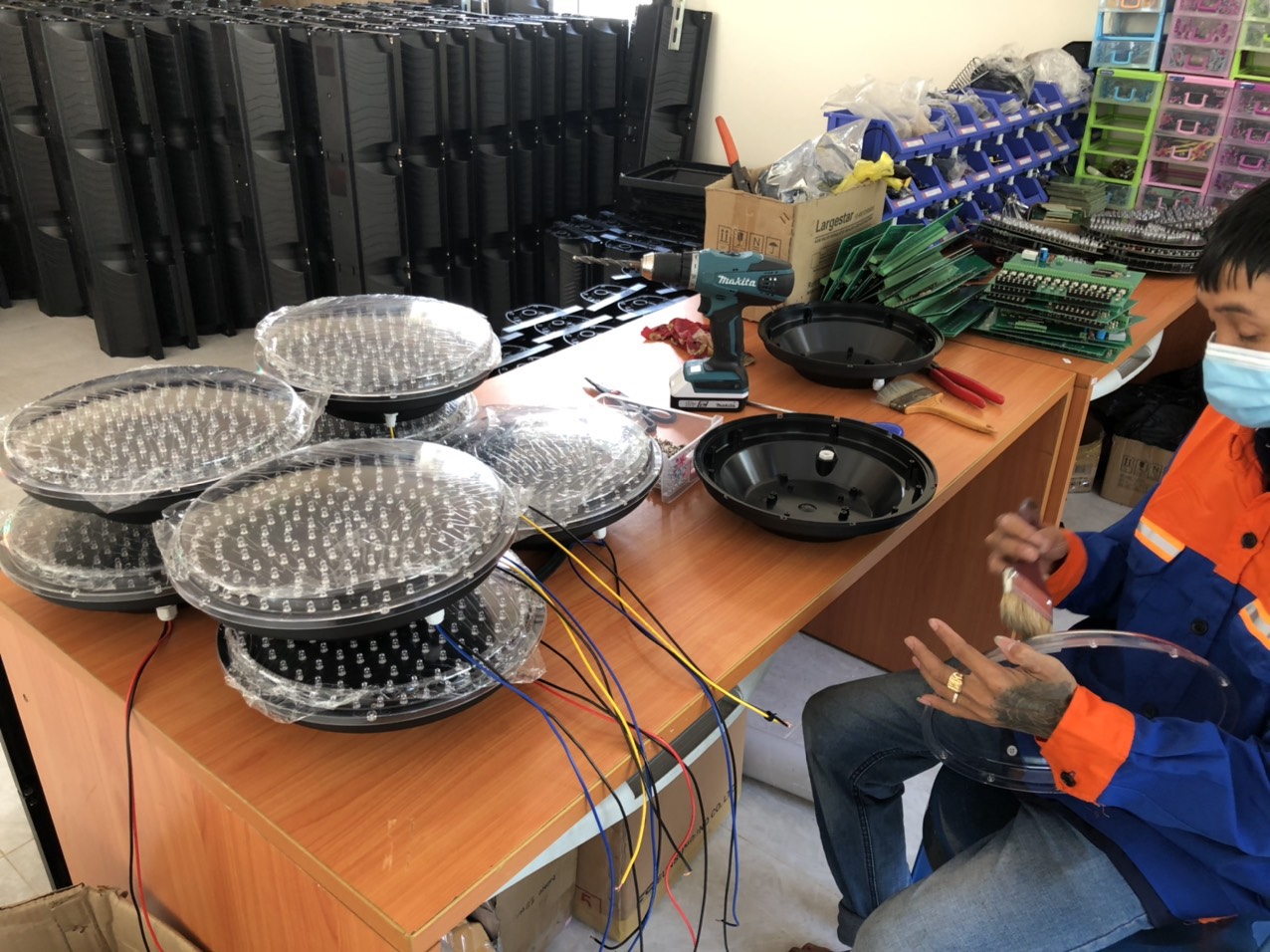 ភ្លើង​ចរាចរណ៍