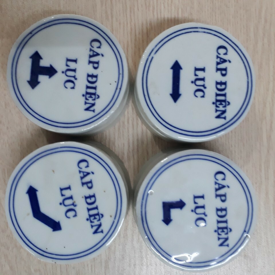 MỐC SỨ  BÁO CÁP NGẦM